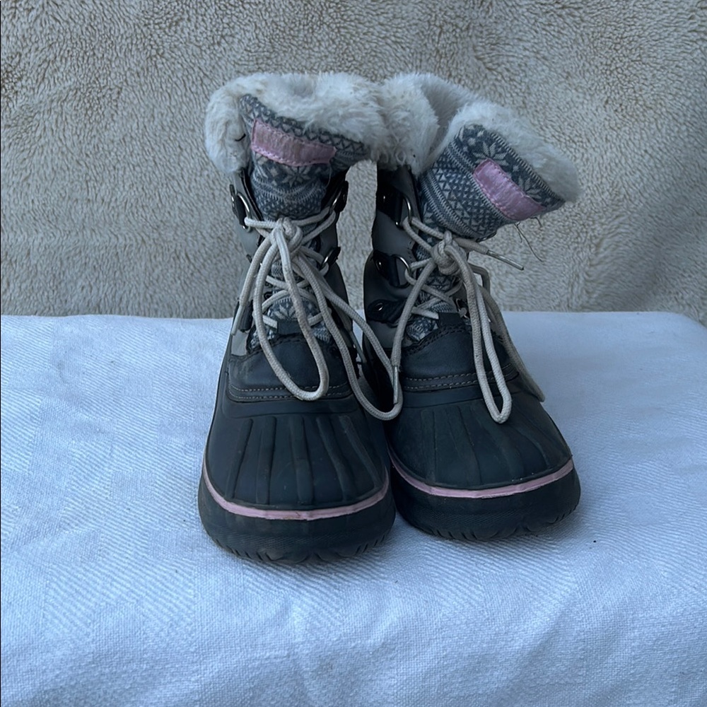 Kids Winter Boots - Black and Pink